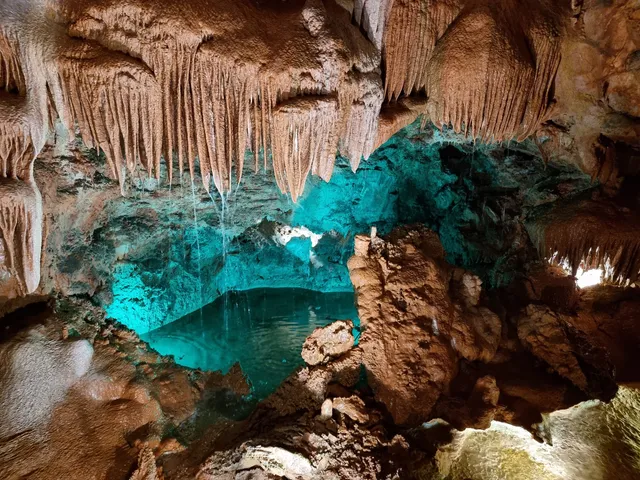 Mira de Aire Cave