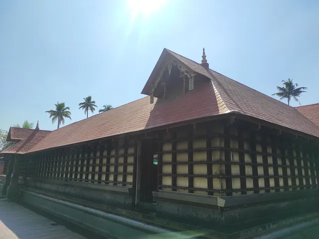 Maruthorvattom Sri.Dhanwanthari Temple