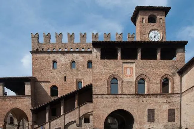 Palazzo del Podestà o Palazzo Vigevani-Gravaghi