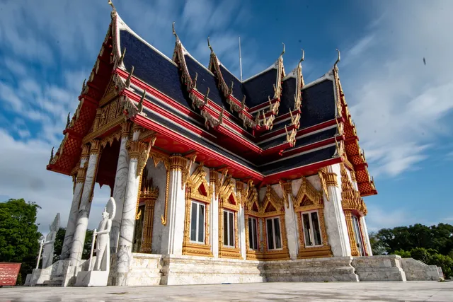 Wat Paknam