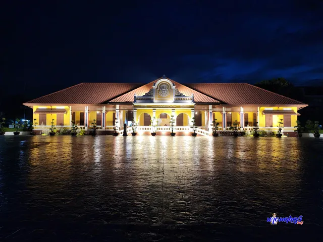 Singburi Provincial Hall