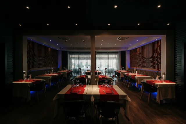 Tuna Lounge Restaurant