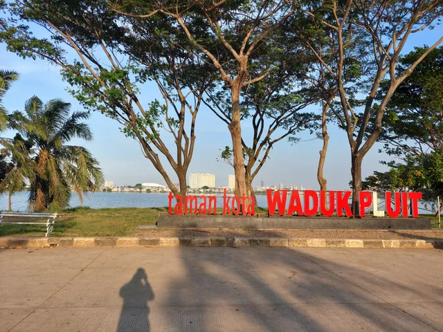 Taman Waduk Pluit