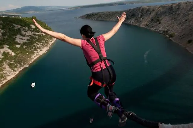 Bungee Jumping Maslenica