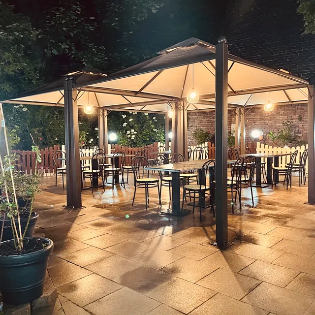 Öz Adana Kebap Salonu