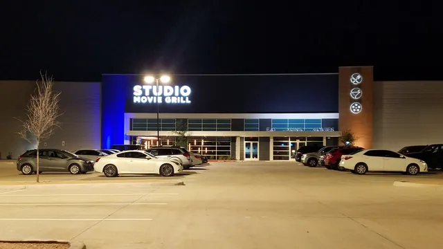 Studio Movie Grill