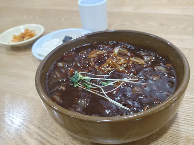 대동장황궁쟁반짜장