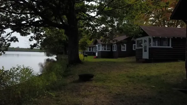 Lakeside Cabins