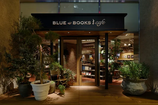 BLUE BOOKS cafe SHIZUOKA