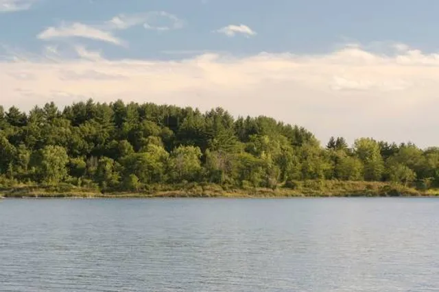 Thousand Hills State Park