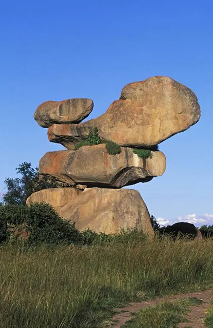 Balancing Rocks