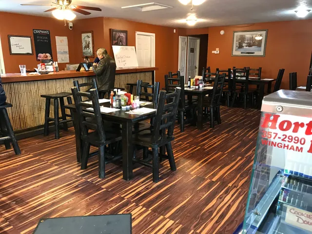 Tuggys Restaurant Smoke Shop