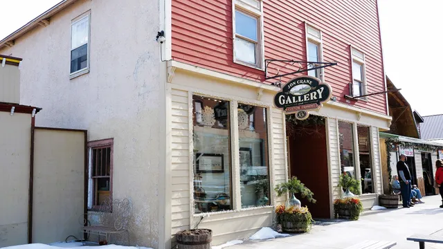 Jon Crane Gallery & Custom Framing