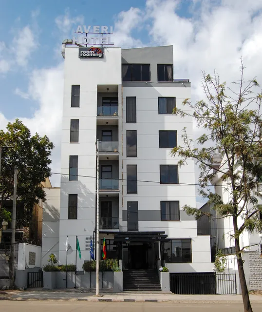Averi Hotel