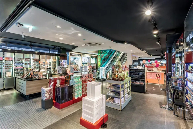 Douglas Mainz Gutenbergplatz