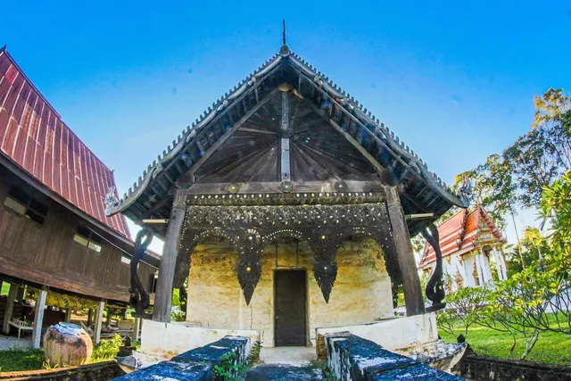 Wat Chakkrawan Phumphinit (Wat Nong Muen Than)