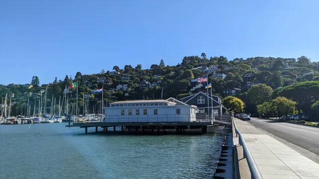 Landmarks China Cabin