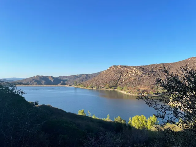 Lake Poway Trail