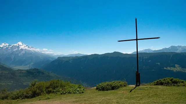 The Cross Over Mestia