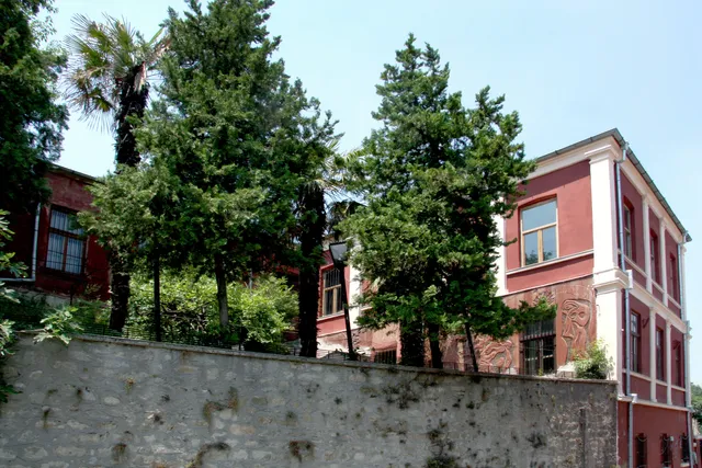 Museum Center for Contemporary History