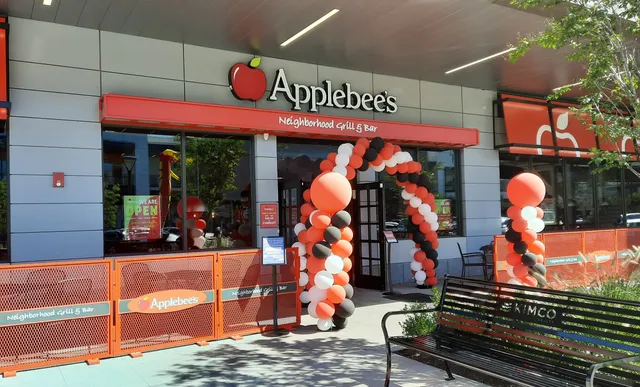 Applebee's Grill + Bar