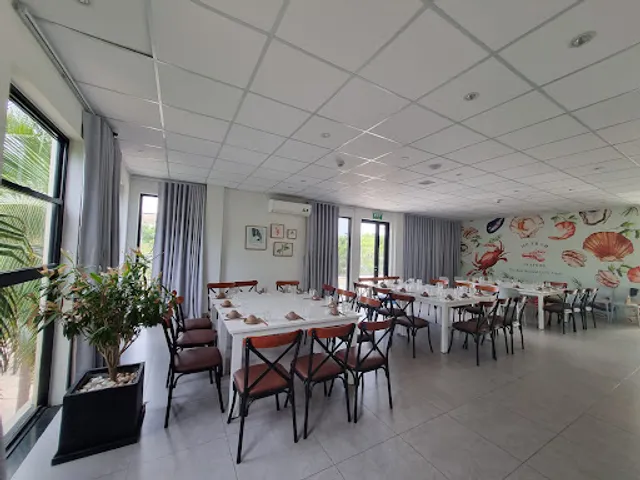 NHÀ HÀNG CẬU ÚT HỒ TRÀM_ Lẩu Cá Đuối Hồ Tràm( không có chi nhánh)