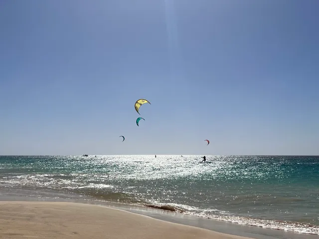 ISLAND KITE SCHOOL