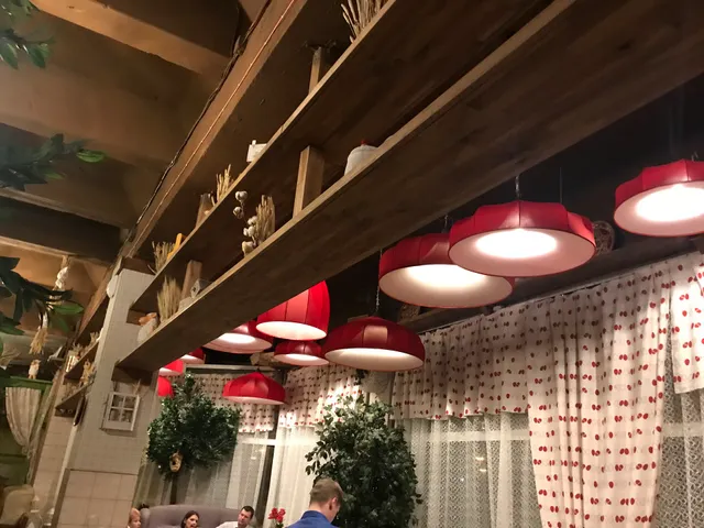 Barashka Na Granate, Myasnoy Gruzinskiy Restoran