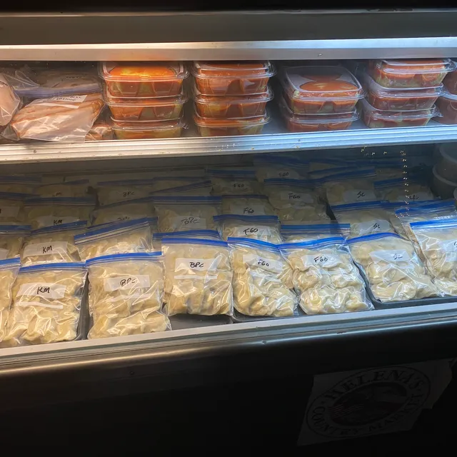 Helena's Country Market