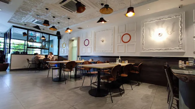 Saha Coffee & Fruit Bar S/B (HQ)