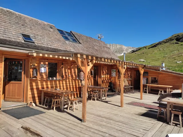 Refuge de la Dent Parrachée