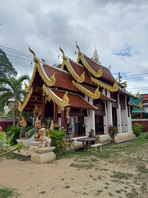 Wat Saen Luang