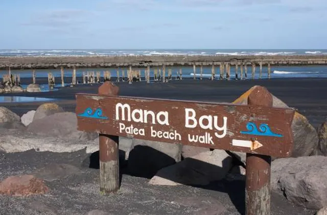 Mana Bay