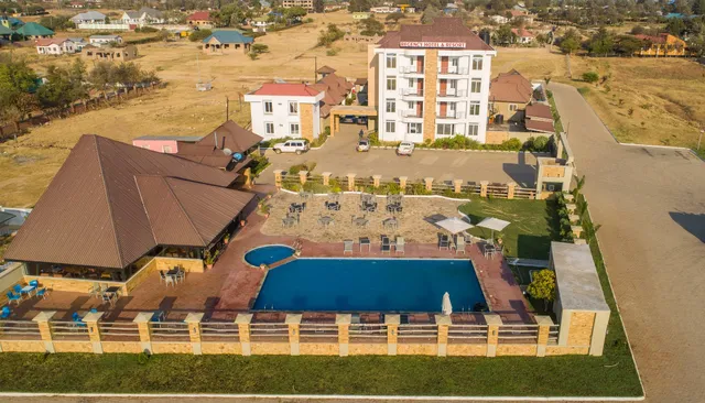 Regency Hotel & Resort