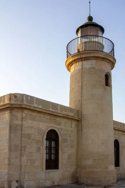 Faro de Roquetas de Mar
