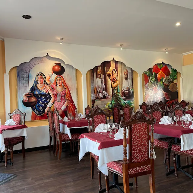 Restaurant LE MAHARAJA Chateau--Gaillard 01500