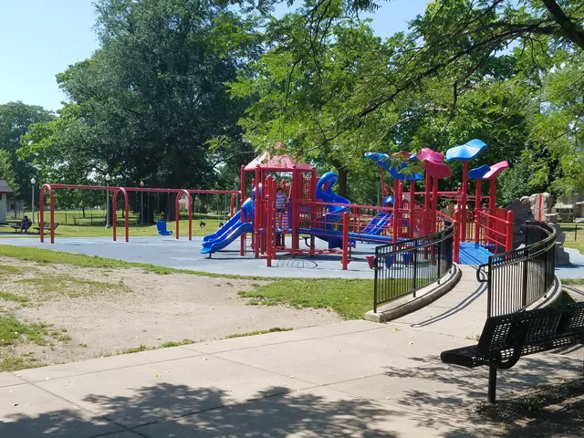 Marquette (Jacques) Park