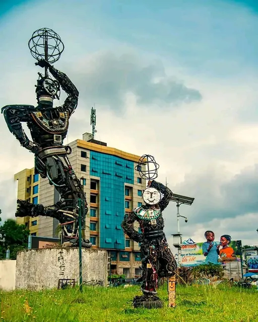 La Nouvelle Liberté - Rond Point