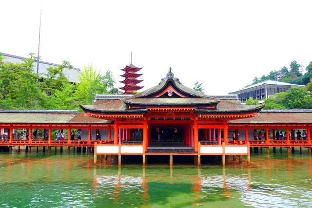 Itsukushima Jinja Sessha Marodo Jinja Haiden