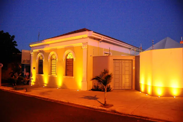 Memorial Cairbar Schutel