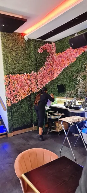 Enish Camberwell - Buka