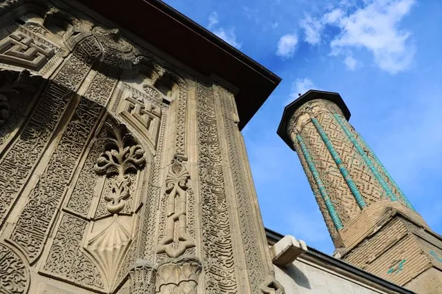 Stone Works Museum of Fine Minaret