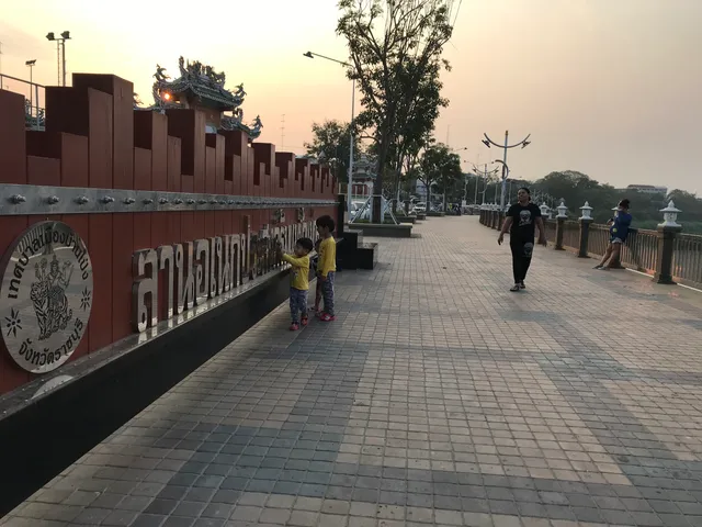 Mae Klong River Promenade, Ban Pong