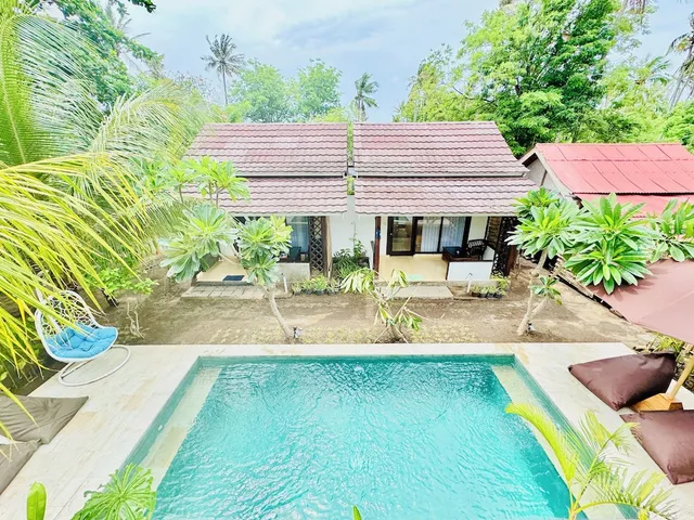 The This-kon Gili Meno