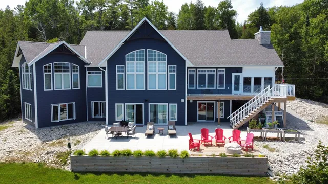 Cee Cee North On The Bay Bed and Breakfast