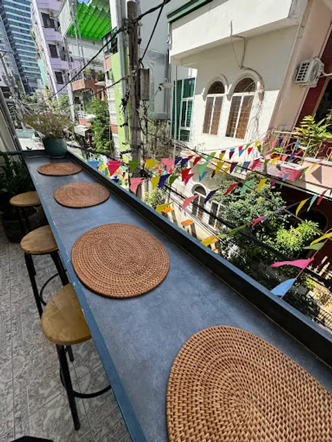 OPTIMIST Casual Cafe