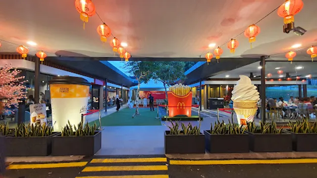 McDonald's Pantai Sentral Park DT