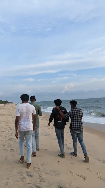 Louvra Beach Reataurent