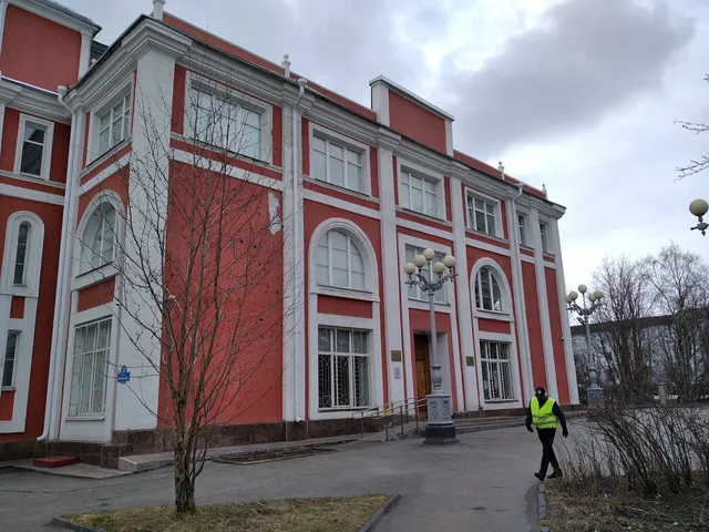 Murmanskiy Oblastnoy Khudozhestvennyy Muzey