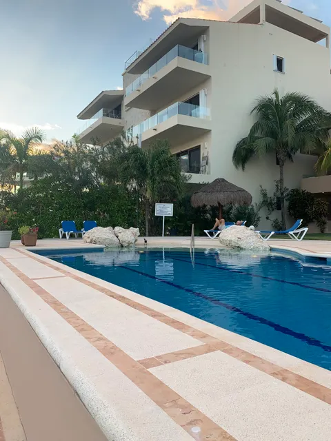 Porto Bello Condos